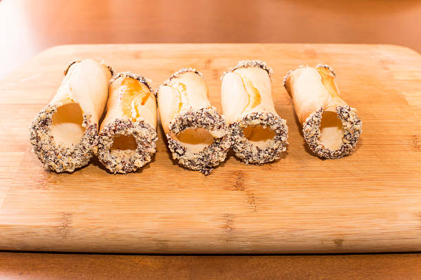pastries for cannoli