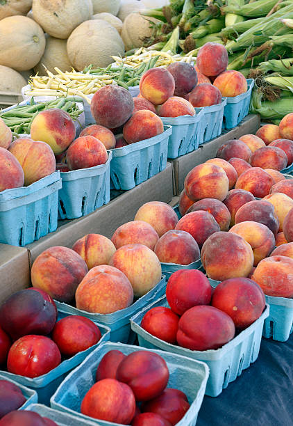 フルーツや野菜で販売される市場 - wax bean ストックフォトと画像