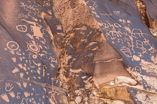 Newspaper Rock Crevice Detail