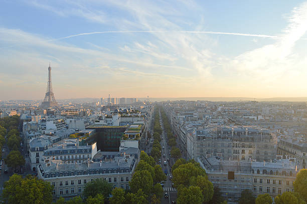 istock Grand Avenues of Paris Arc to Eiffel 518684970