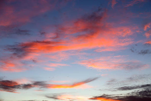 istock Beautiful colorful sunset 518685996