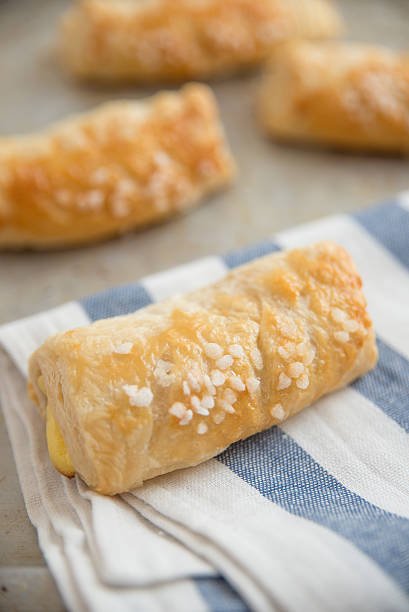 istock Sweet Pastry filled with cream cheese 518699816