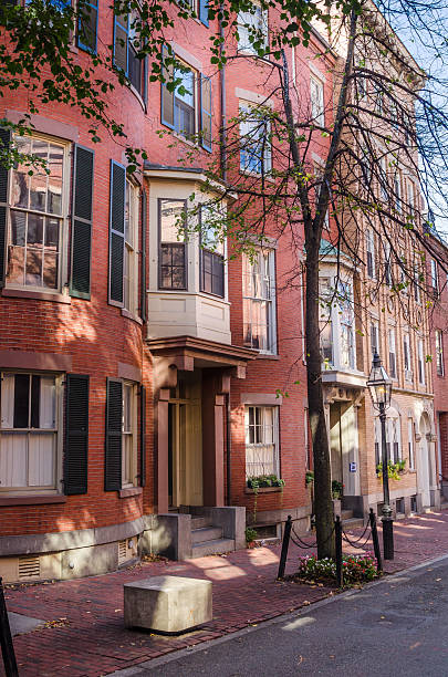 istock Old Colonial Brick Row Houses 518727556
