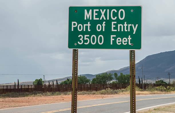 istock Mexico port of entry sign 518727990