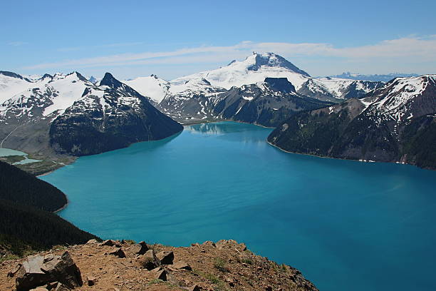 istock Majestic glacial lake 518751921