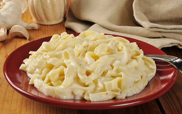 fettuccini alfredo - fettuccine alfredo zdjęcia i obrazy z banku zdjęć