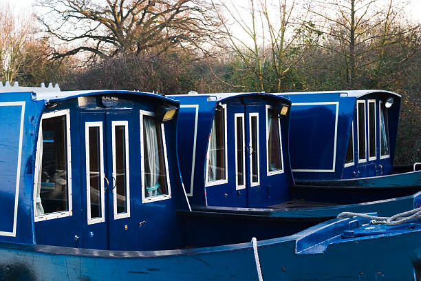 istock Narrow Boats, Kennet Canal, UK 518757241