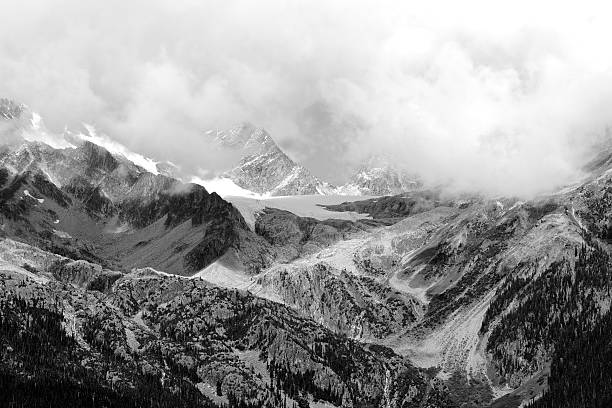 istock Canadian Rockies 1 518758509