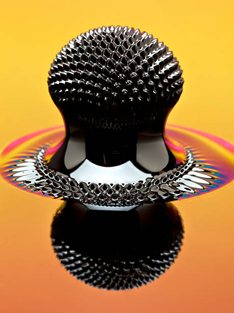 マクロの ferrofluid 誘導構造、ネオジム磁石 - ferrofluid ストックフォトと画像