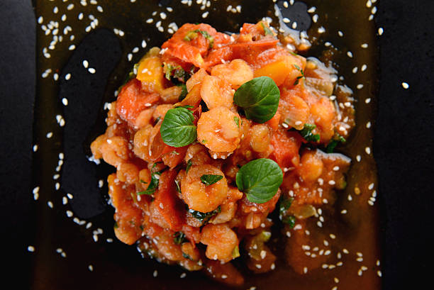 istock Shrimps in tomato and basil sauce 518803665