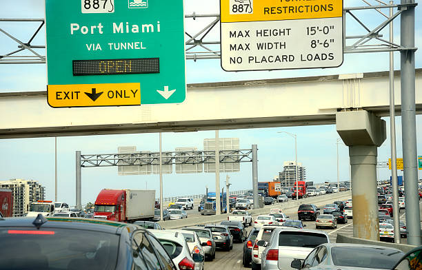istock Traffic on the Bridge, Miami 518817972