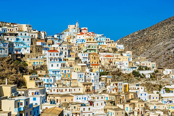 олимпос деревня на карпатос, греция - greek islands greece day full frame стоковые фото и изображения