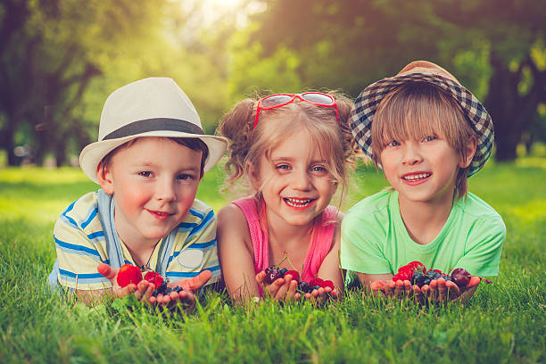 istock Children with summer berries 518867090