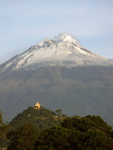 istock Popocatepetl Volcano Fumarole 518872949