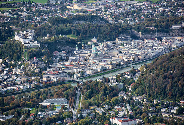 salzburgo, áustria - kapuzinerberg - fotografias e filmes do acervo