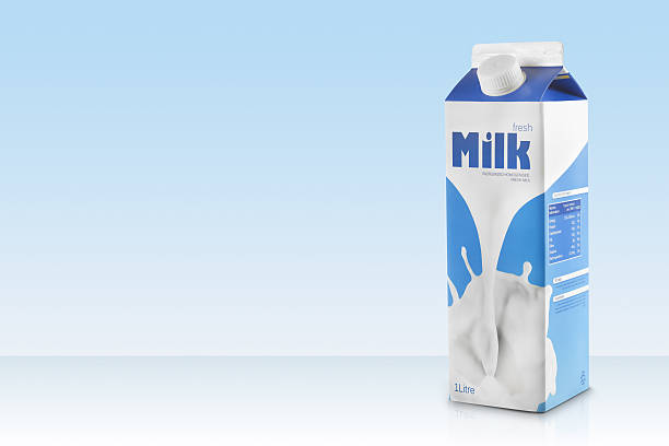 пакет для молока с copyspace - milk box packaging carton стоковые фото и изображения