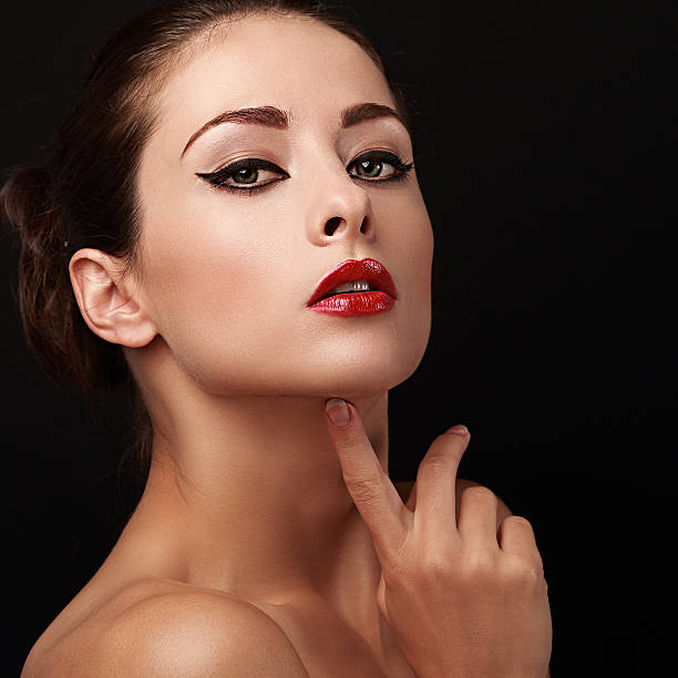 istock Beautiful sexy woman make up with bright red lips 518893727