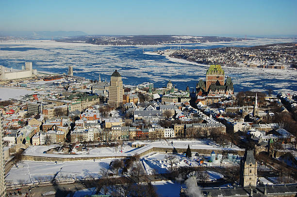 en hiver, la ville de québec, canada - birdview photos et images de collection