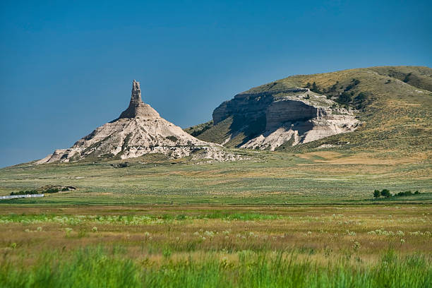 침리 바위산 2 - nebraska chimney rock the oregon trail great plains 뉴스 사진 이미지