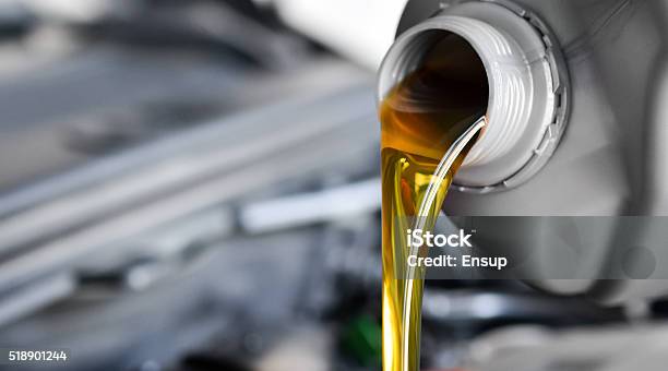 Motor Oil Stockfoto und mehr Bilder von Motoröl - Motoröl, Erdöl, Auto