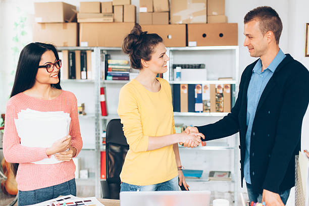 istock Intruducing the new colleague at the office 518908346