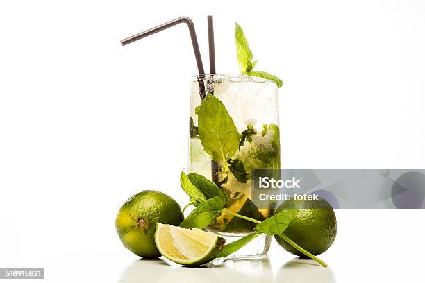 Mojito Cóctel Foto de stock y más banco de imágenes de A la moda - A la moda, Azúcar, Azúcar morena