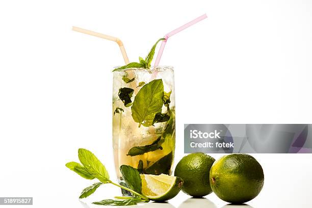 Mojito Cóctel Foto de stock y más banco de imágenes de A la moda - A la moda, Azúcar, Azúcar morena