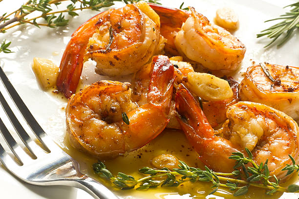 istock Portuguese Garlic Shrimp 518943285