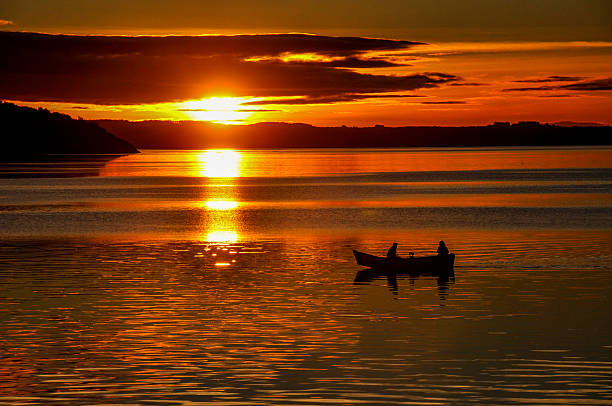 istock Sunset on Villarrica's lake from Pucon's Beach, Chile 518945417