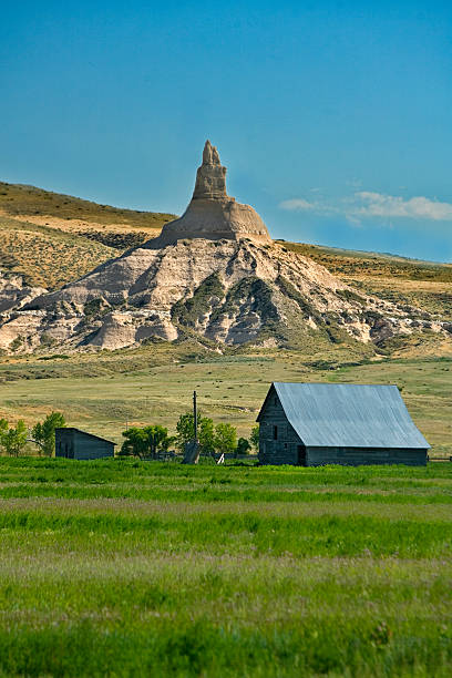 침리 바위산 - nebraska chimney rock the oregon trail great plains 뉴스 사진 이미지