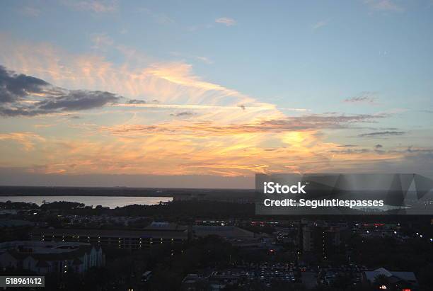 Atardecer En Orlando Florida Eeuu Foto de stock y más banco de imágenes de Aire libre - Aire libre, Atracción de feria, EE.UU.