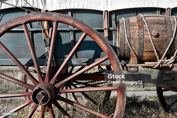 Conestoga Wagon Detail Stock Photo - Download Image Now - Westward Expansion, Barrel, Cliff