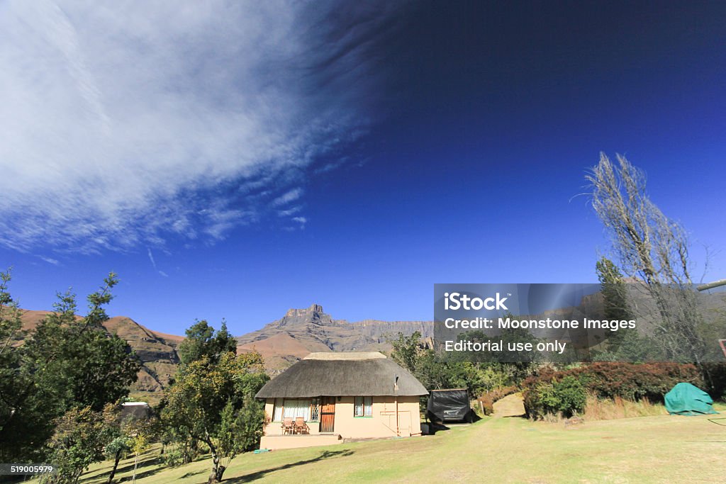 Amphitheatre im Royal Natal National Park, Südafrika - Lizenzfrei Blockhütte Stock-Foto