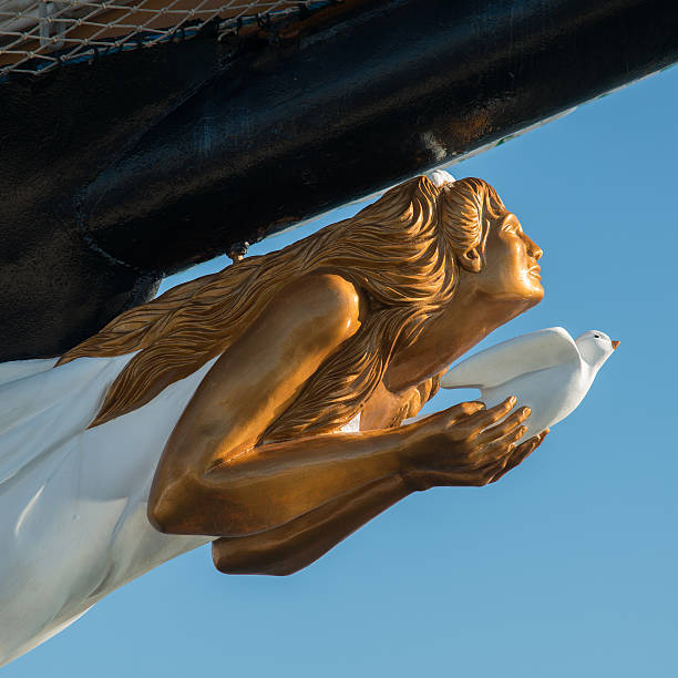 Figurehead figurehead of a vintage sailing ship figurehead stock pictures, royalty-free photos & images