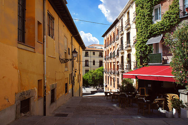 istock Calm siesta street in Madrid 519013055