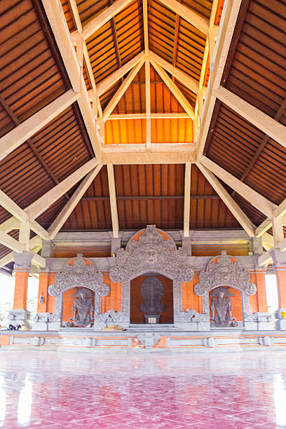 Place of worship and meeting place in the Balinese culture In bali, the indonesian island, each town has a place where people can meet for celebrating religion events. This place is used also for traditional dance and like outdoor theatre. palazzo antico stock pictures, royalty-free photos & images