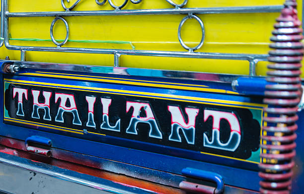 тук-тук в таиланде - bangkok thailand rickshaw grand palace стоковые фото и изображения
