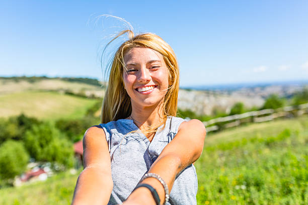 istock Give me your hand and come with me 519044850