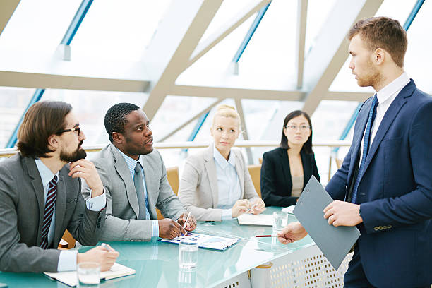 istock Listening to teacher 519082678