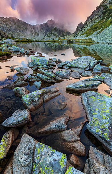 istock Beautiful mountain scenery in the Alps 519088981