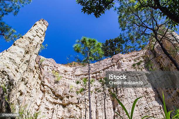 Wiang Haeng Grand Canyon In Chiangmai Thailand Stock Photo - Download Image Now - Aiming, Awe, Boulder - Rock