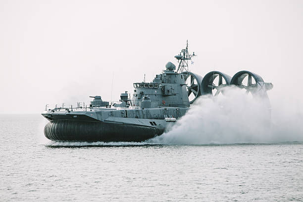 Air-cushioned landing craft (hovercraft) Zubr Air-cushioned landing craft (hovercraft) Zubr-class. Russian NAVY forces, based in Kaliningrad region amphibious vehicle stock pictures, royalty-free photos & images