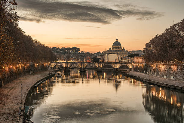 istock Rome, Italy: St. Peter's Basilica, Saint Angelo Bridge 519186906