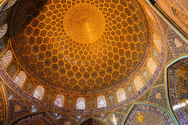 istock Dome decoration in Sheikh Lotfollah Mosque, Isfahan, Iran 519219558