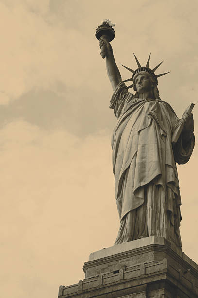 istock Statue of Liberty 519271286