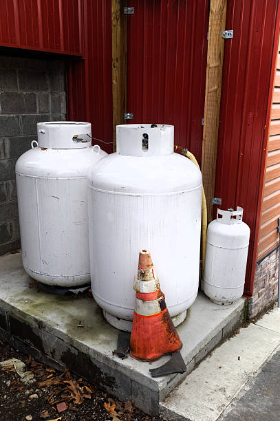 istock Mama Papa and Baby Propane Tanks 519343058