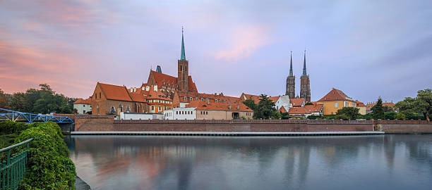 istock Wroclaw Tumski Island vivid sunset 519360134