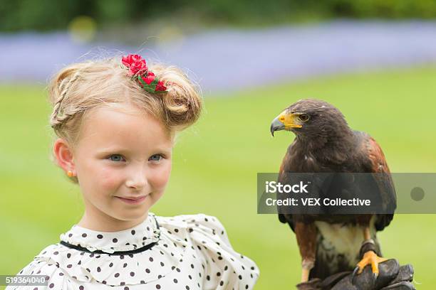 Cheecky Girl With Owl Stock Photo - Download Image Now - 2-3 Years, Agricultural Field, Alertness