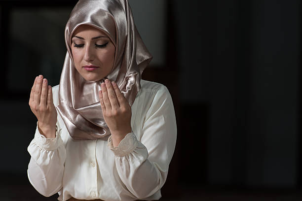 istock Young Muslim Woman Praying 519365489