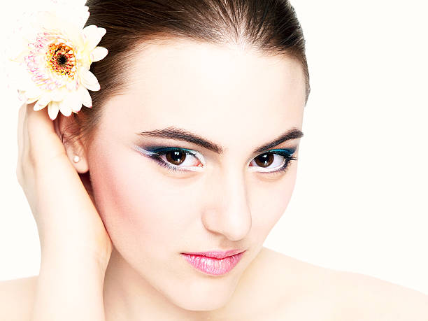istock Beautiful girl. 519408599